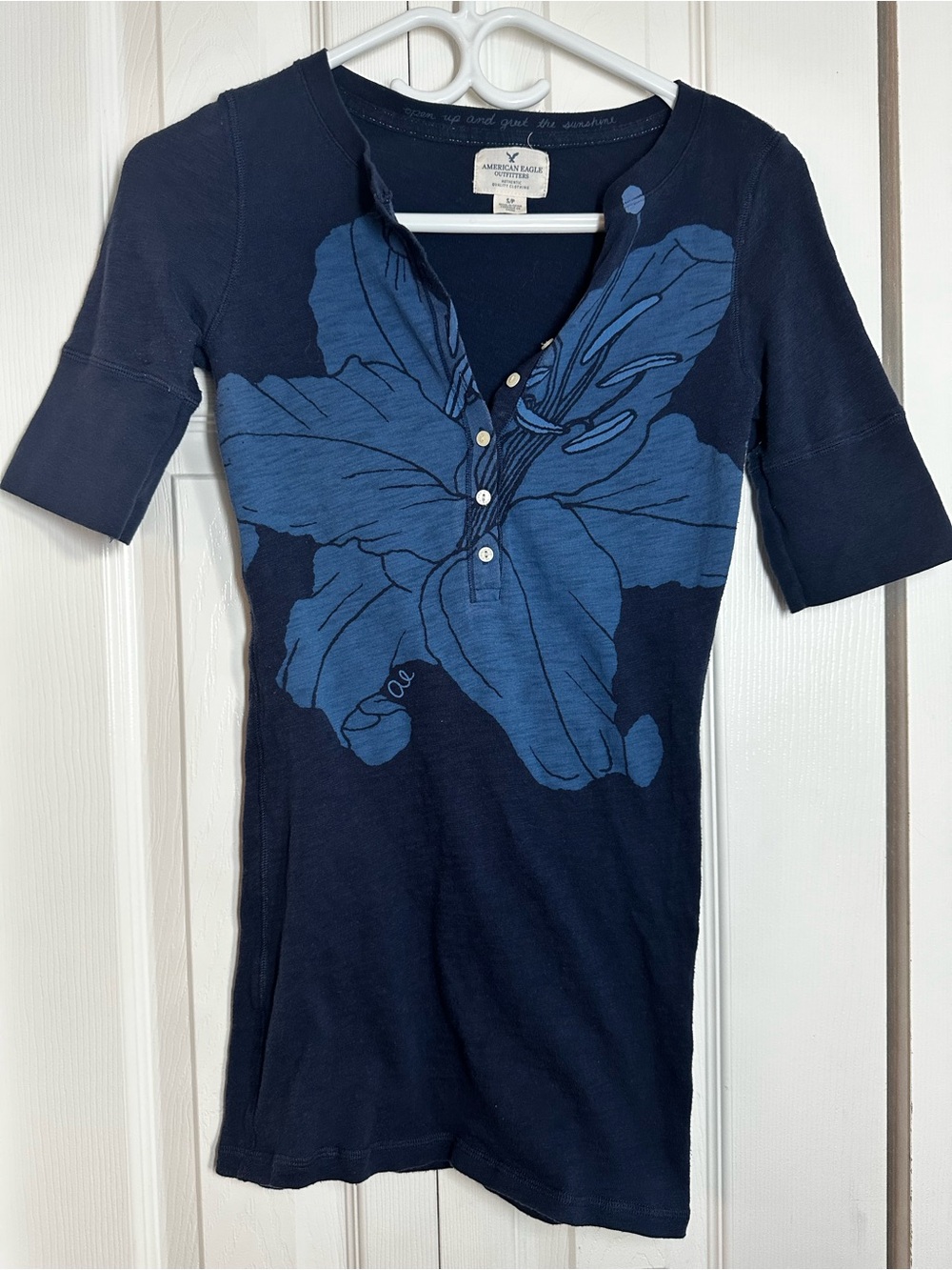 American Eagle Outfitters Navy and Blue Floral Henley Tee #64